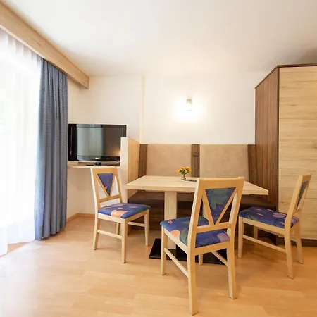 Waldesrand 게스트하우스 솔덴